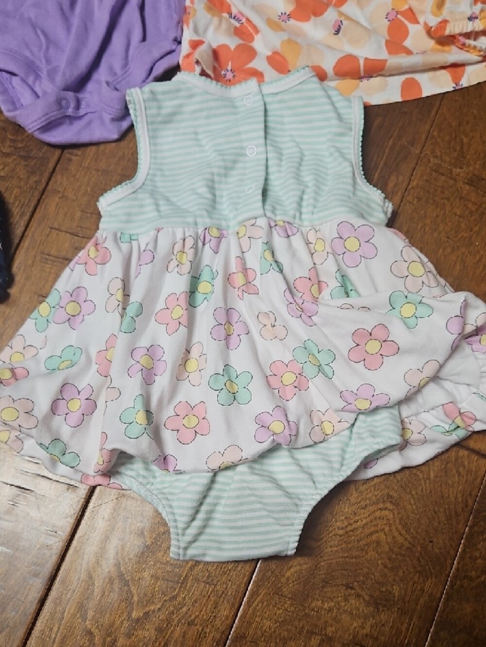 Baby Girls Floral Bundle 9m - Picture 4 of 7
